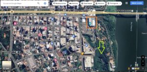 El cuadro es donde esta el Shopping del Este. laq flecha verde indica donde es la propiedad del ex presidente JK.